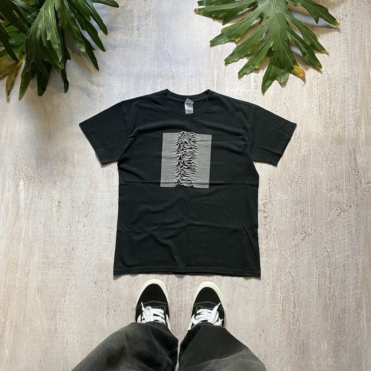 Band Tees VINTAGE Y2K JOY DIVISION UNKNOW PLEASURE AMAZING T SHIRT 58 Size US M / EU 48-50 / 2 - 1 Thumbnail