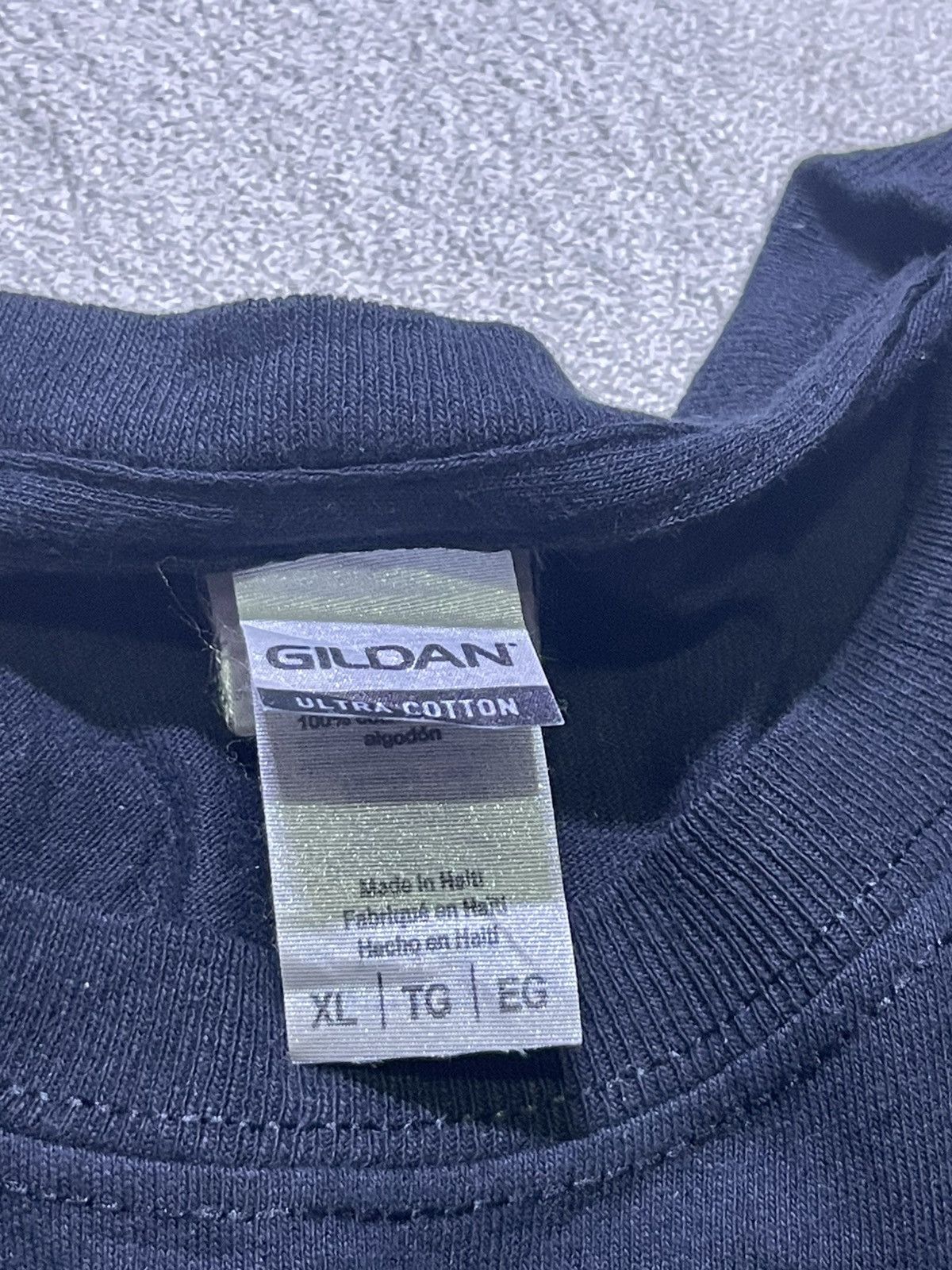 Japanese Brand Y2K GILDAN short sleeve tshirt Size US XL / EU 56 / 4 - 6 Thumbnail