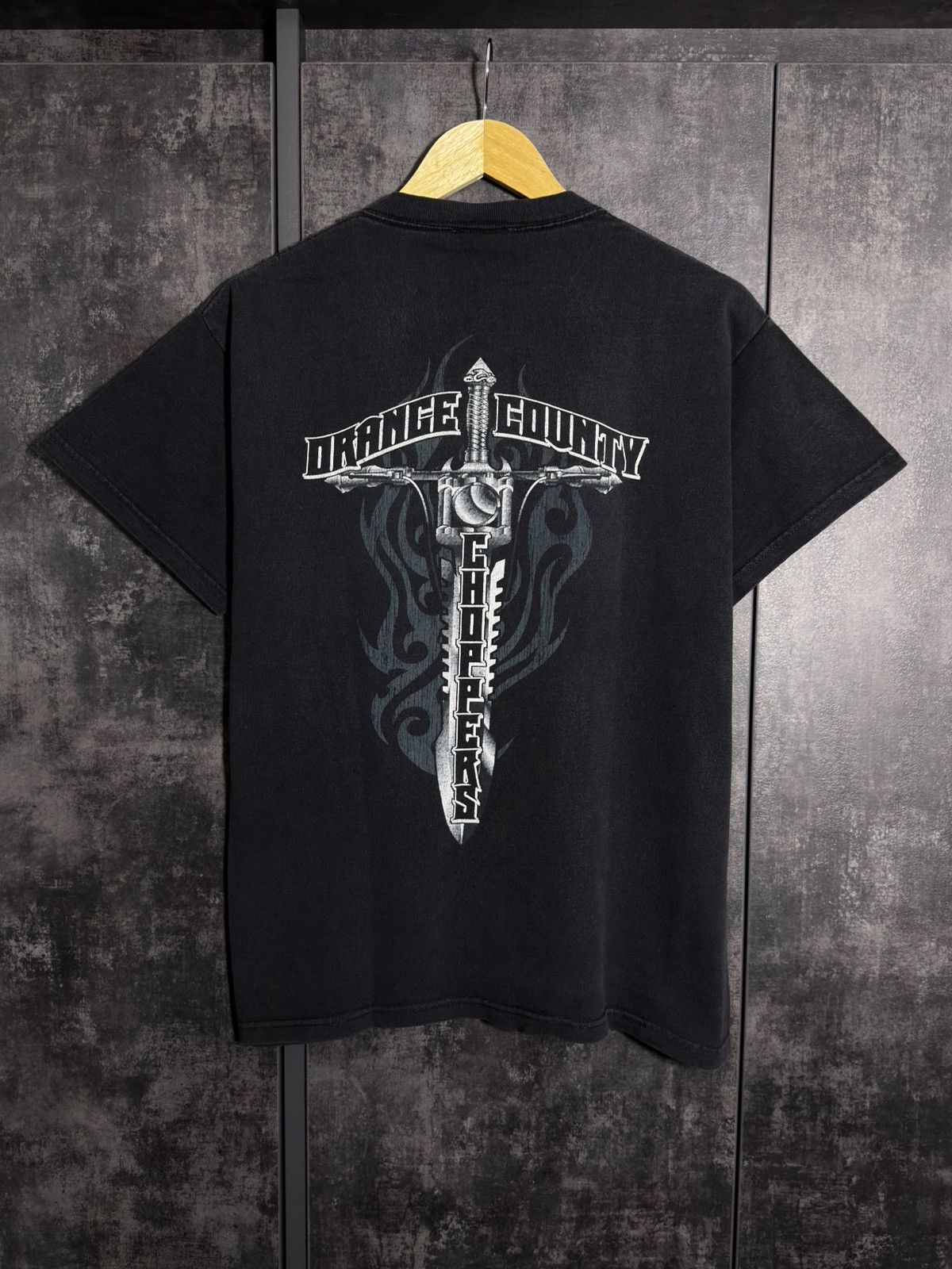 Vintage Vintage Orange Country Choppers Sword T-shirt Y2K Tribal 424 Size US M / EU 48-50 / 2 - 2 Thumbnail