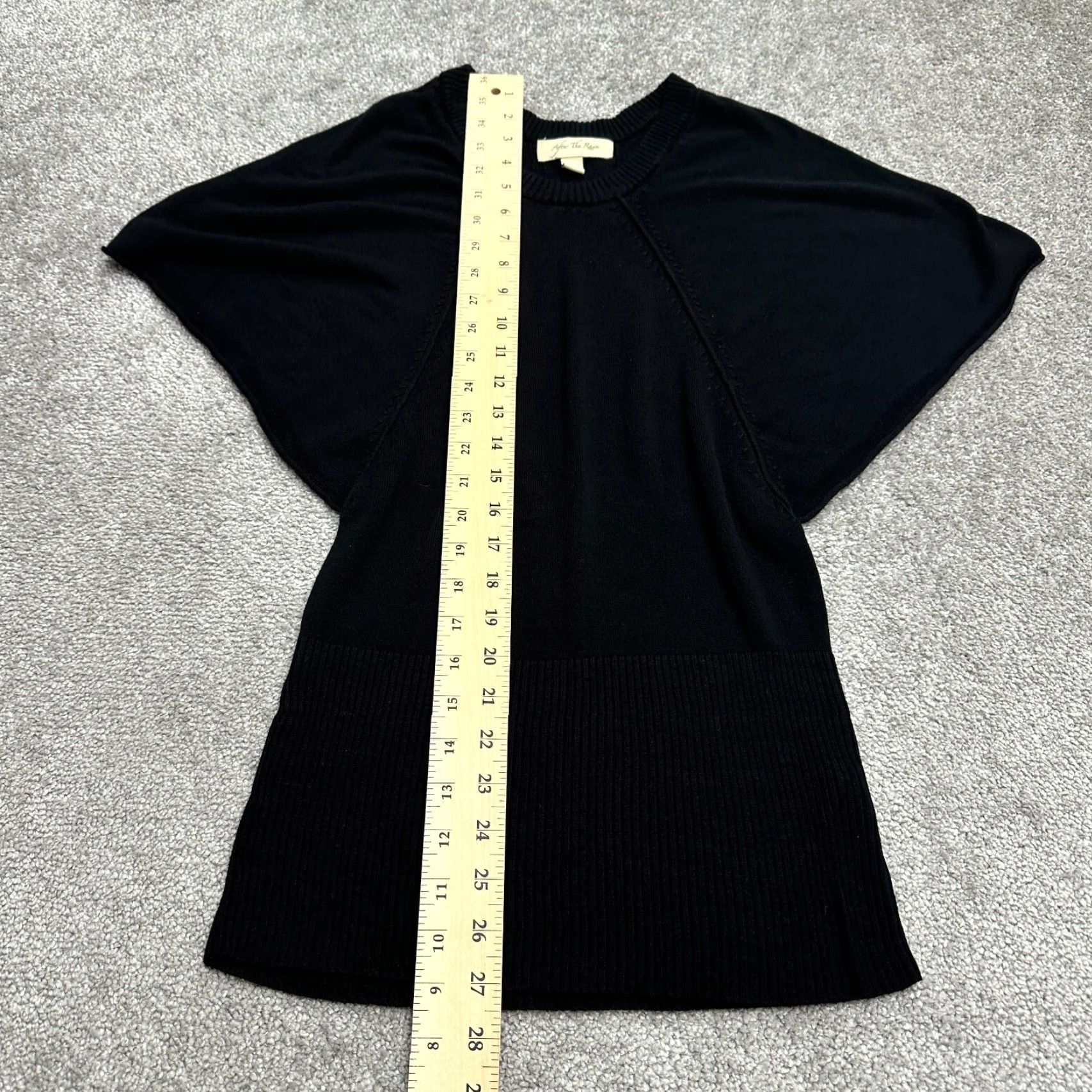 Rains After The Rain Sweater Womens Small Black Short Sleeve Crew Neck Dolman Rayon Classic Designer Size S / US 4 / IT 40 - 7 Thumbnail