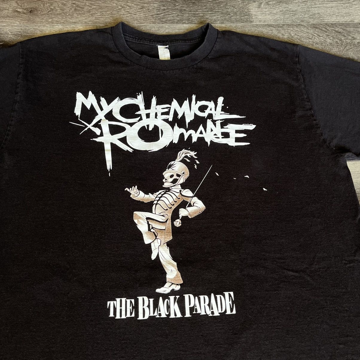 My Chemical Romance Vintage 2000s My Chemical Romance The Black Parade Band Tee Size US XL / EU 56 / 4 - 2 Thumbnail