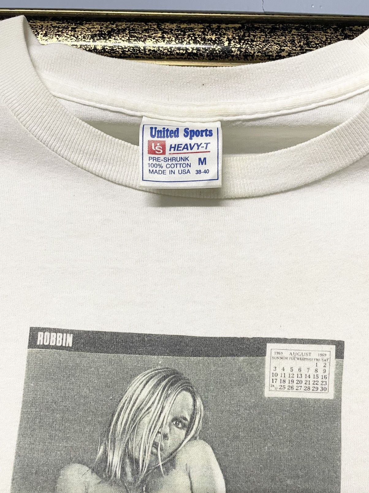 Vintage Og Vintage 90s Robbin Topless Naked Woman Provocative Pose Size US M / EU 48-50 / 2 - 12 Thumbnail