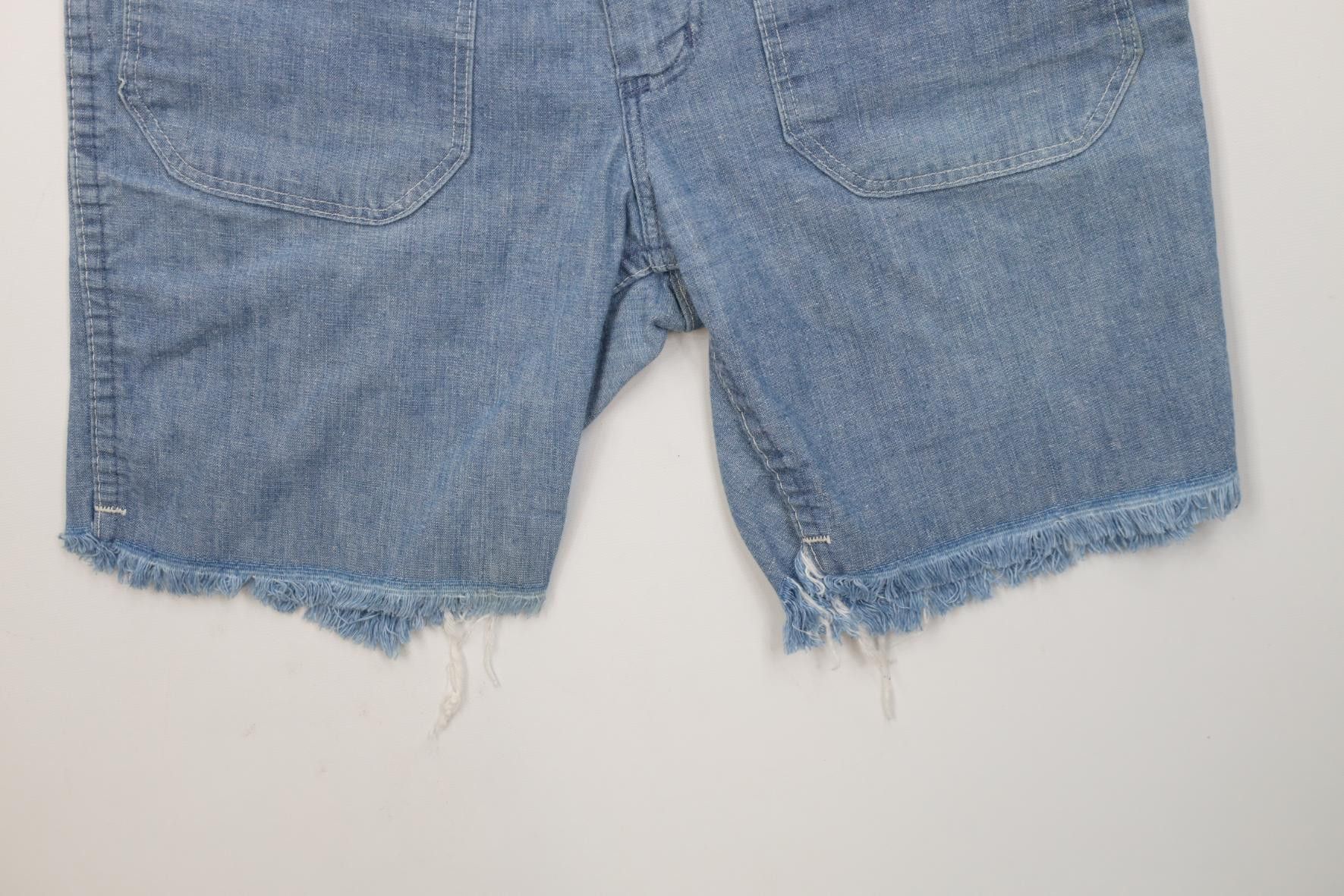 Wrangler Vintage 70s Wrangler Above Knee Chambray Denim Shorts USA Size US 30 / EU 46 - 4 Thumbnail