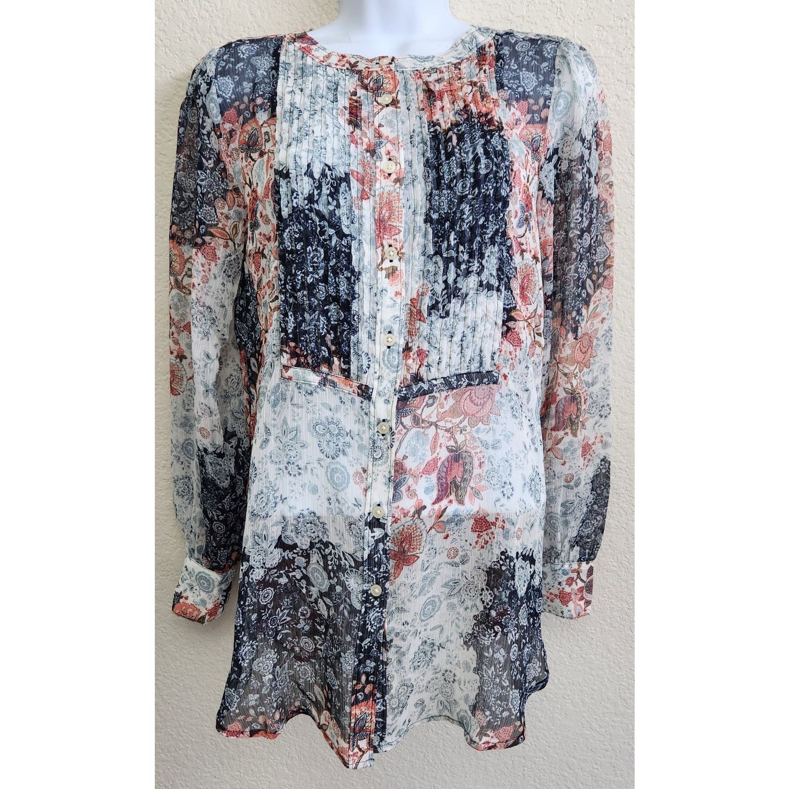 Loft Loft Blue Pink Floral Pleated Bodice Button Up Top XS Sheer Size XS / US 0-2 / IT 36-38 - 1 Thumbnail