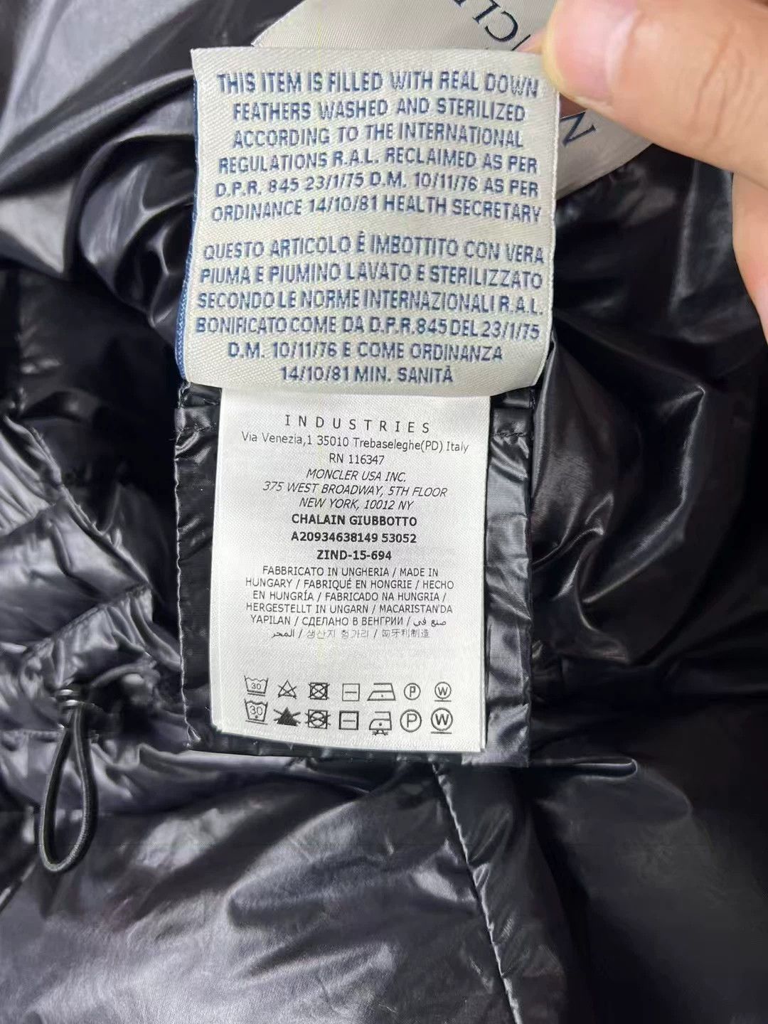 Moncler Moncler cape-style down jacket Size XS / US 0-2 / IT 36-38 - 6 Thumbnail