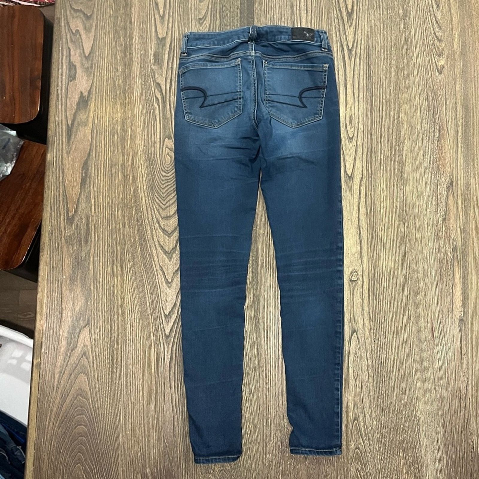 American Eagle Outfitters American Eagle Jeans Skinny Super Super Stretch Medium Wash Size 26" / US 2 / IT 38 - 9 Thumbnail