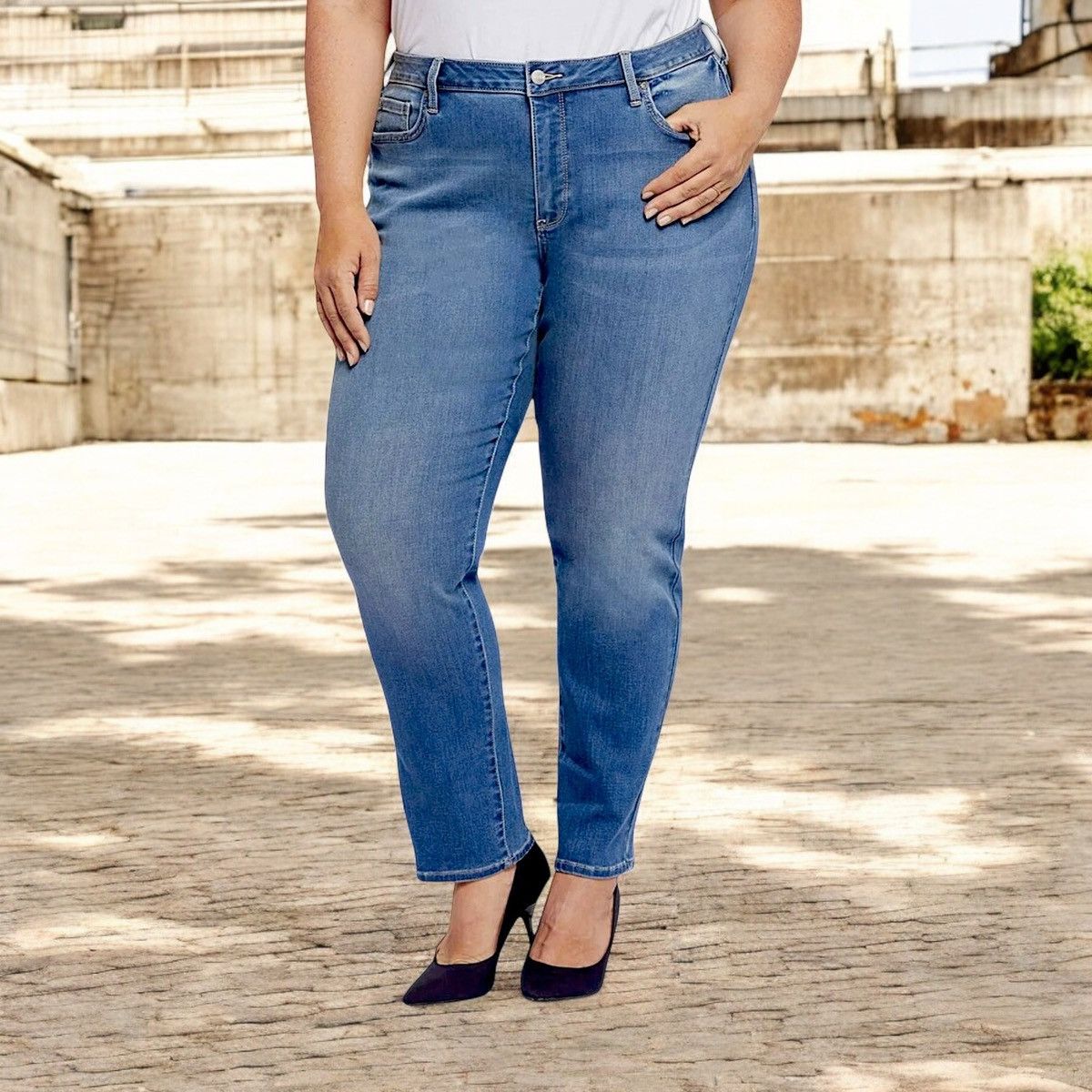 NYDJ NYDJ Women’s Plus Size Emma Dark Blue Jeans Sz 28W Size 36" / US 14 / IT 50 - 1 Thumbnail