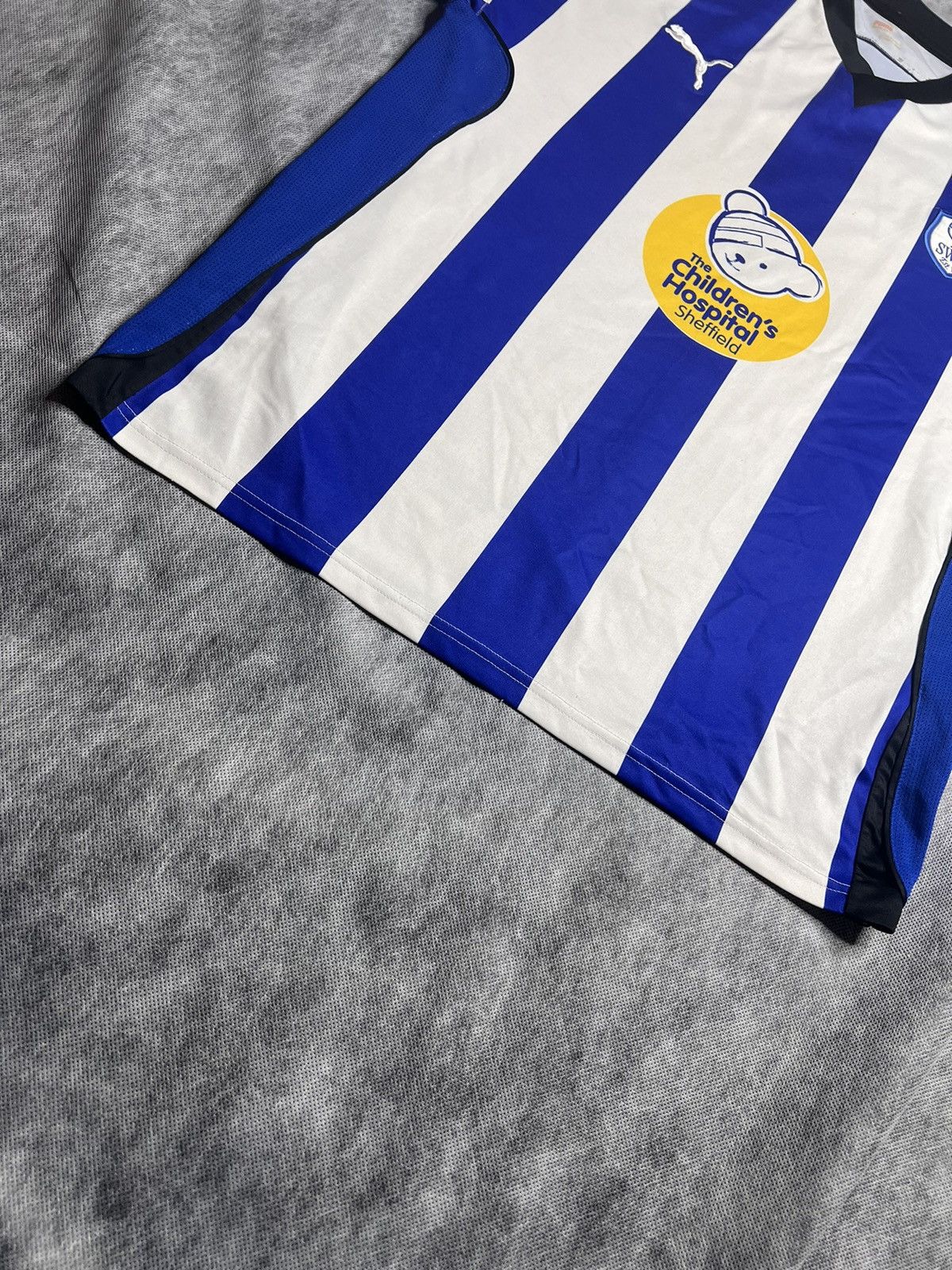 Puma Vintage Puma Sheffield Wednesday 2010/11 Soccer Jersey Size US L / EU 52-54 / 3 - 8 Thumbnail