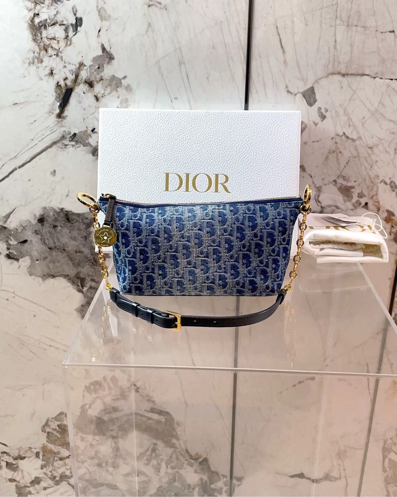 Dior Pre-loved Bag Very good condition Size ONE SIZE - 1 Thumbnail