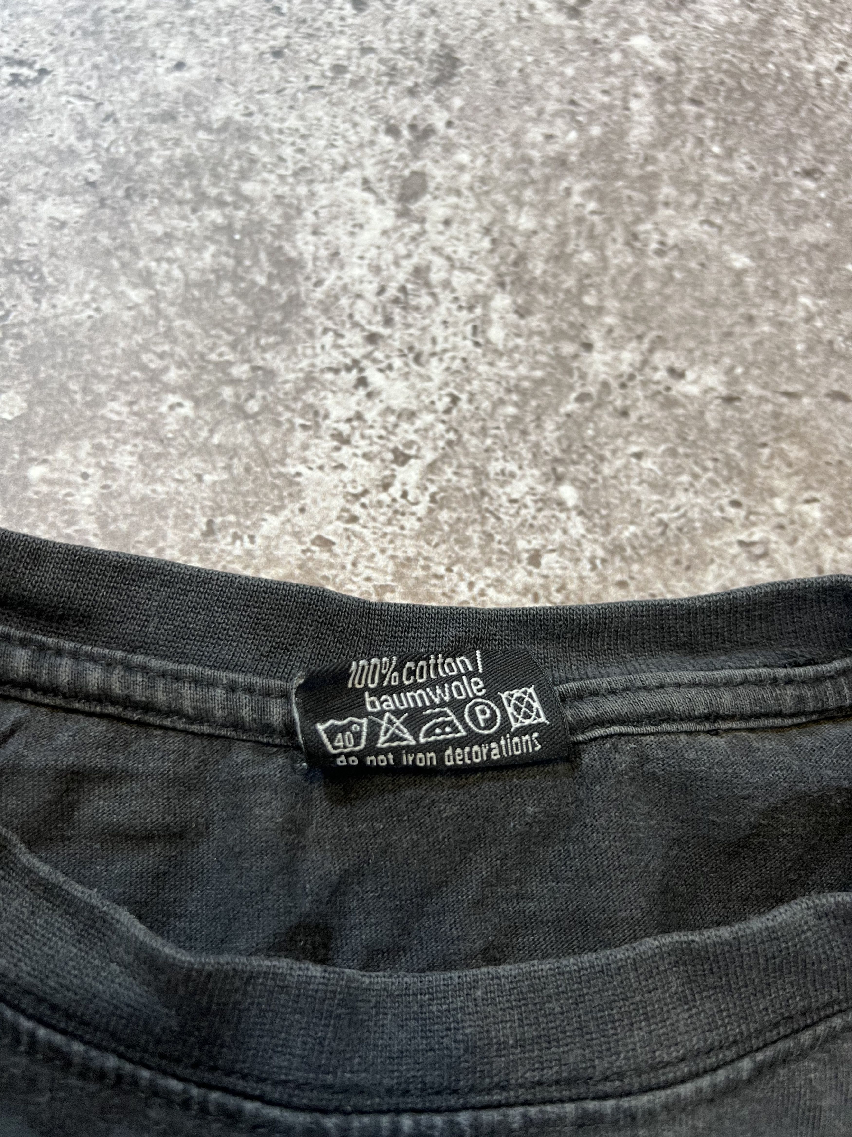 Band Tees Vintage 90s Nickelback band tee big logo streetwear size S Size US S / EU 44-46 / 1 - 6 Thumbnail