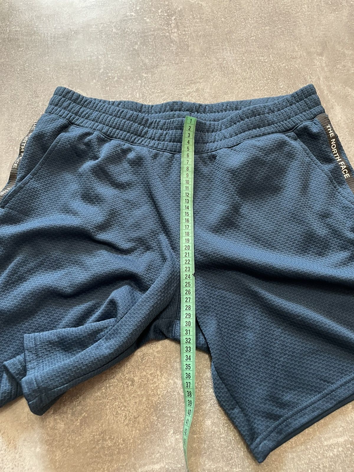 The North Face The North Face Shorts Size L Size US 34 / EU 50 - 25 Thumbnail