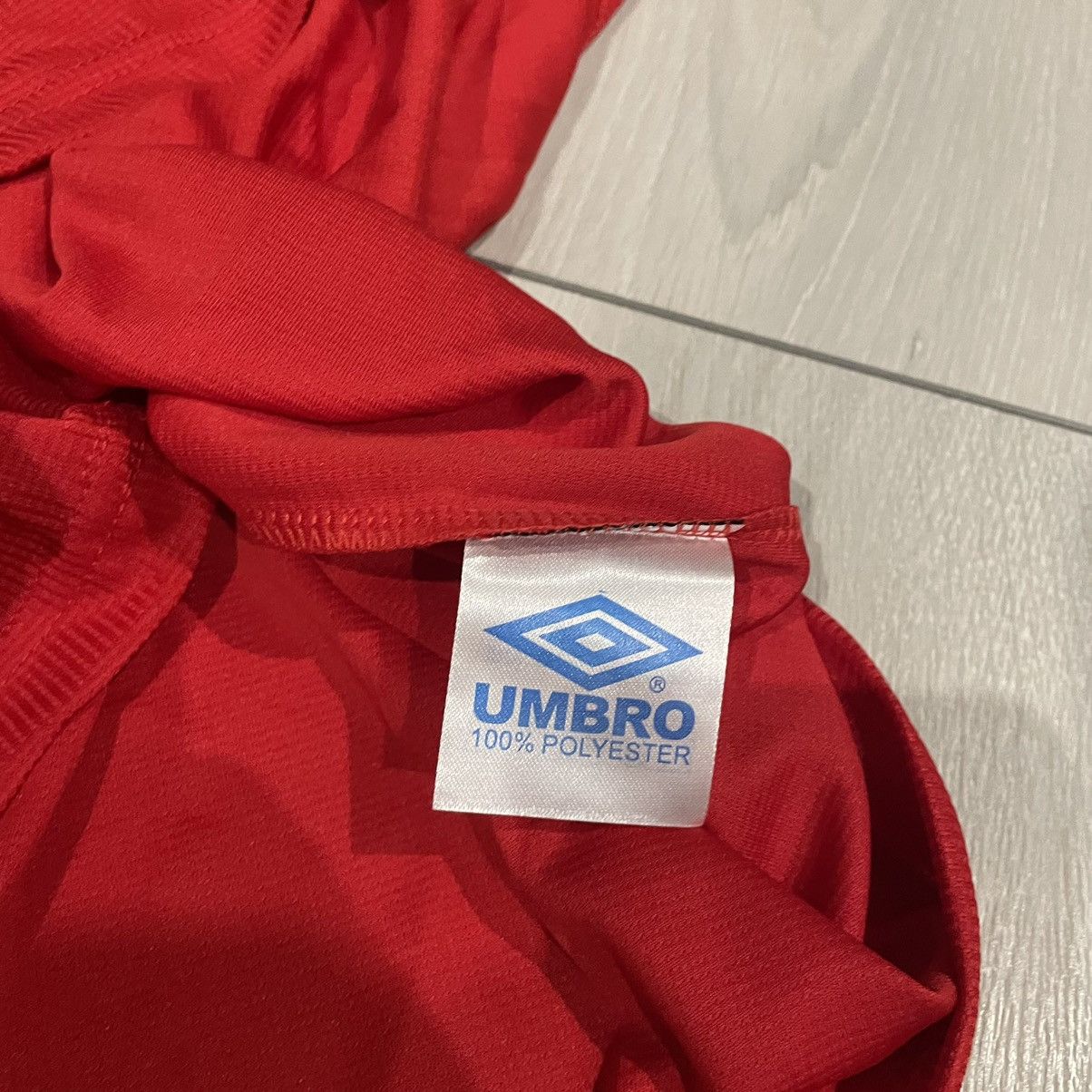 Umbro Manchester United Umbro Sharp Home Football jersey 90s shirt Size US L / EU 52-54 / 3 - 9 Thumbnail
