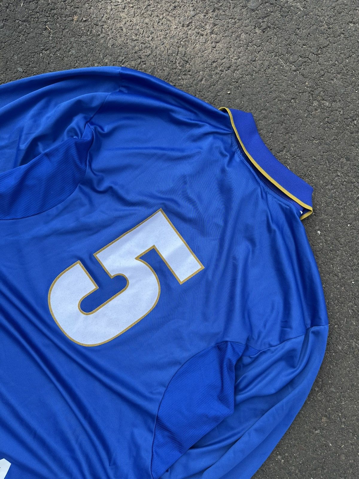 Vintage Vintage Jersey Nike Italy 96-97 #5 Alessandro Costacurta Size US XXL / EU 58 / 5 - 9 Thumbnail