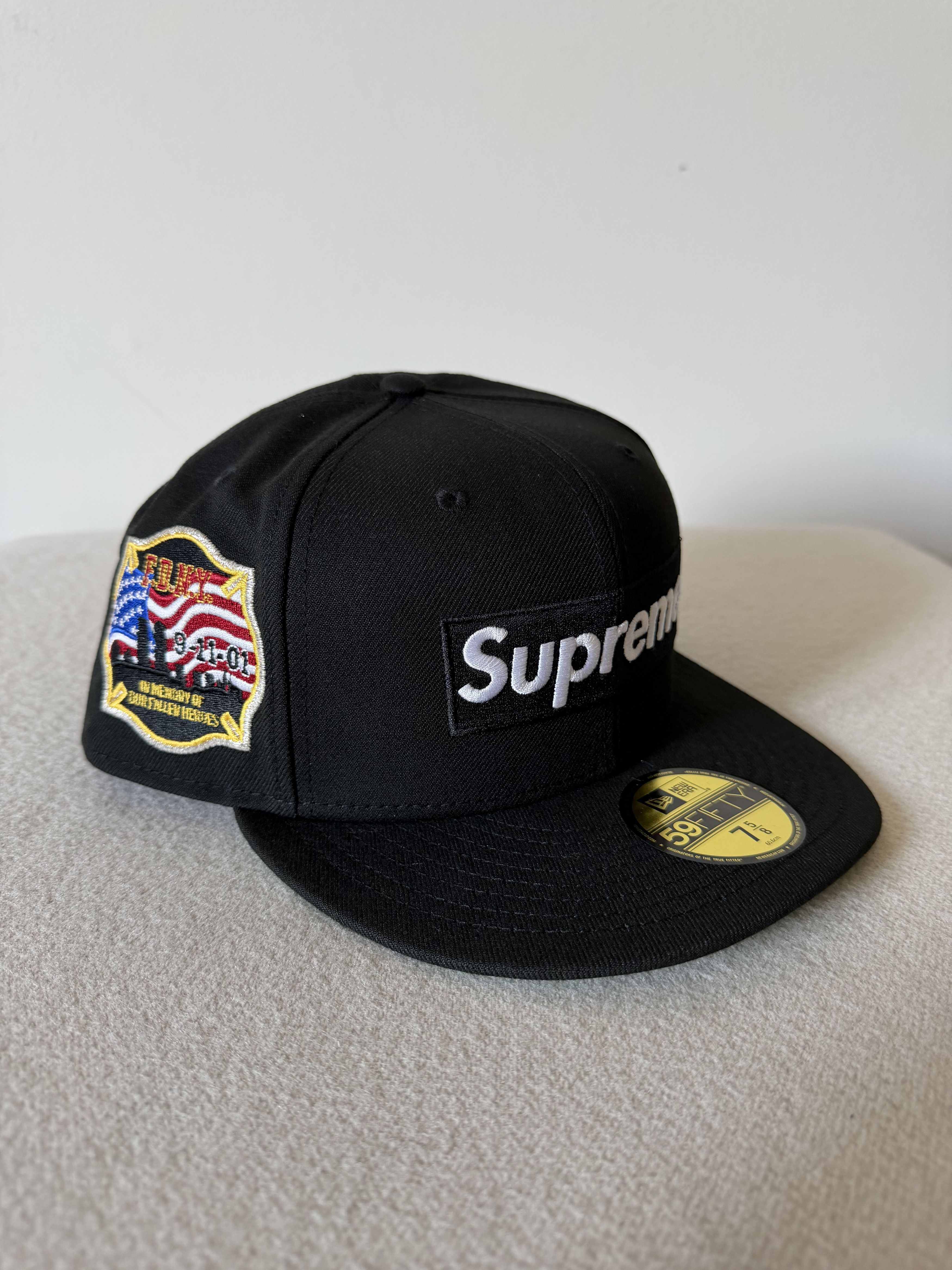 New Era × Supreme Supreme x New Era Devil S Logo Fitted Hat Size 7