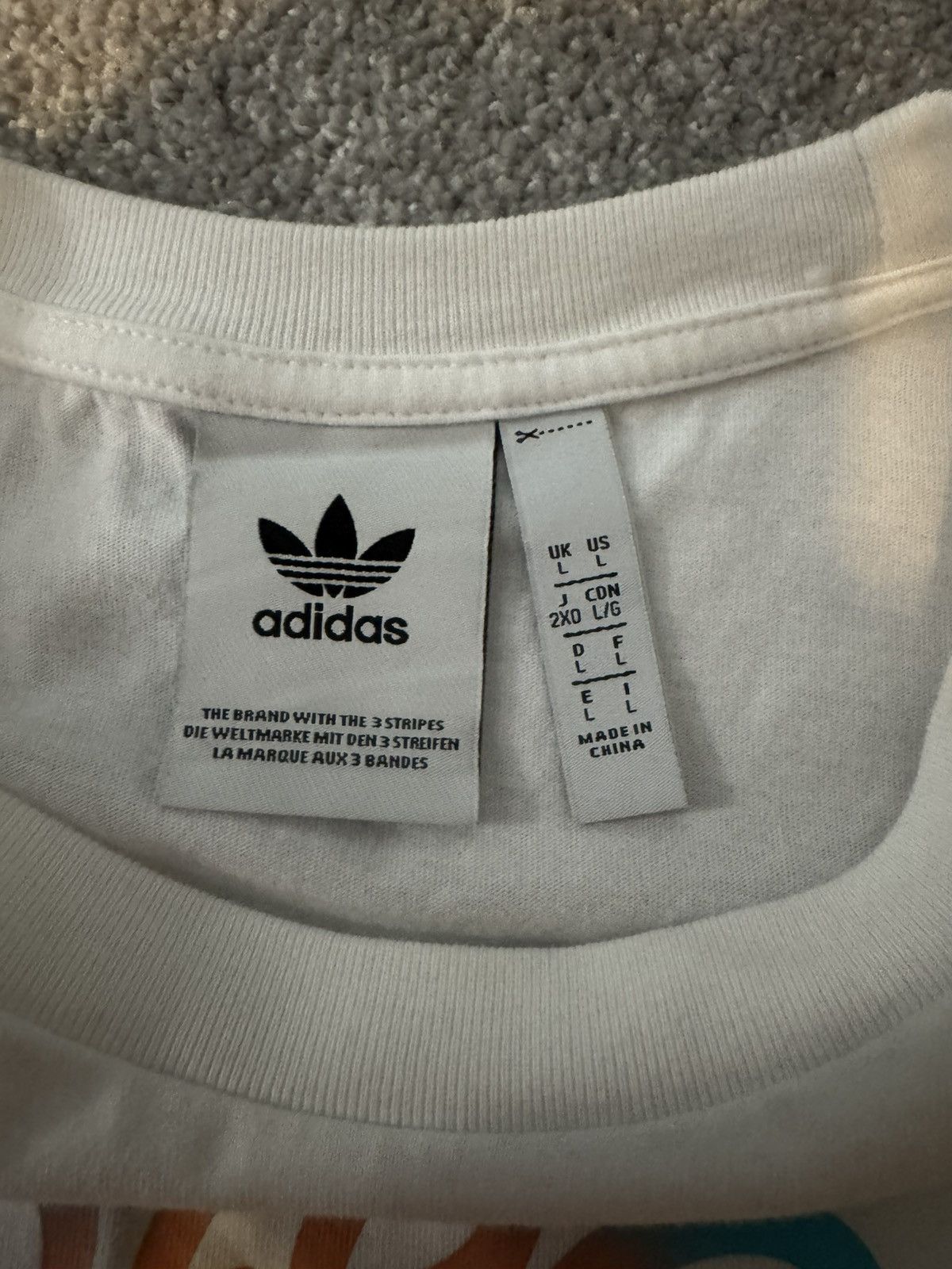 Adidas Adidas Ying Yang White Tee Size US L / EU 52-54 / 3 - 3 Thumbnail