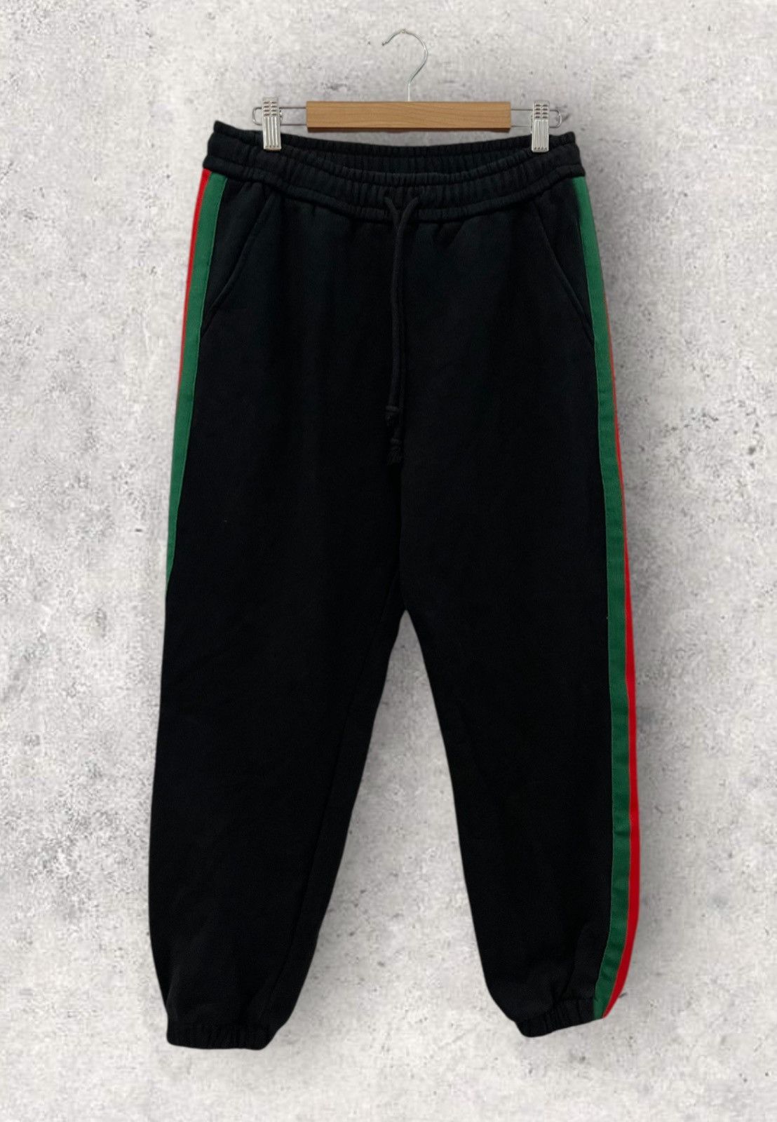 Gucci × The North Face Gucci x The North Face Black Stripe Logo Jogger Sweatpants Size US 32 / EU 48 - 3 Thumbnail