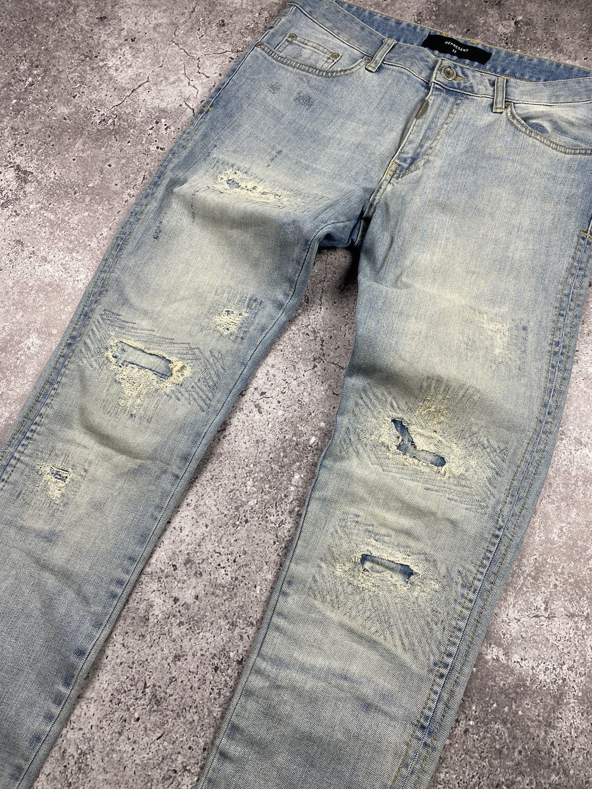 Represent Clo. Represent Clo. distressed hype swag jeans pants RIRI Size US 32 / EU 48 - 2 Thumbnail