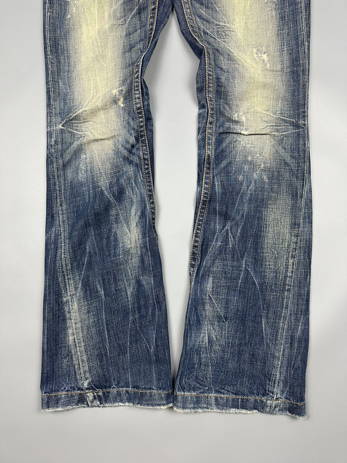 If Six Was Nine Distressed Yoshimoto Nara X Lolita Flare Zipper Jeans Size US 30 / EU 46 - 4 Thumbnail