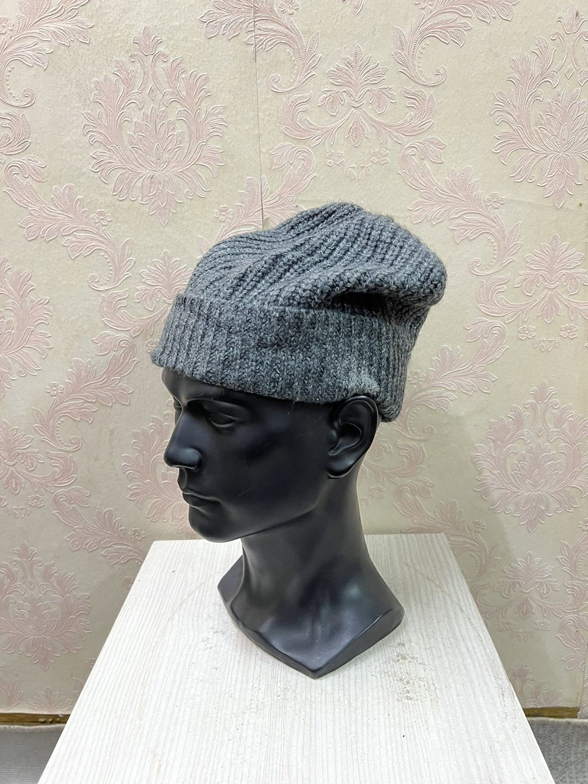 Gap Gap Plain Beanie Hats Size ONE SIZE - 3 Thumbnail