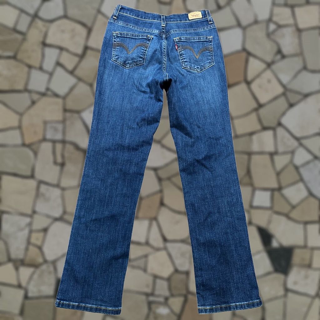Levi's VINTAGE Levi's 512 Jeans Slim Fit Straight Blue Womens Size 8 28 Inseam Denim 90s Retro Size 30" / US 8 / IT 44 - 1 Thumbnail
