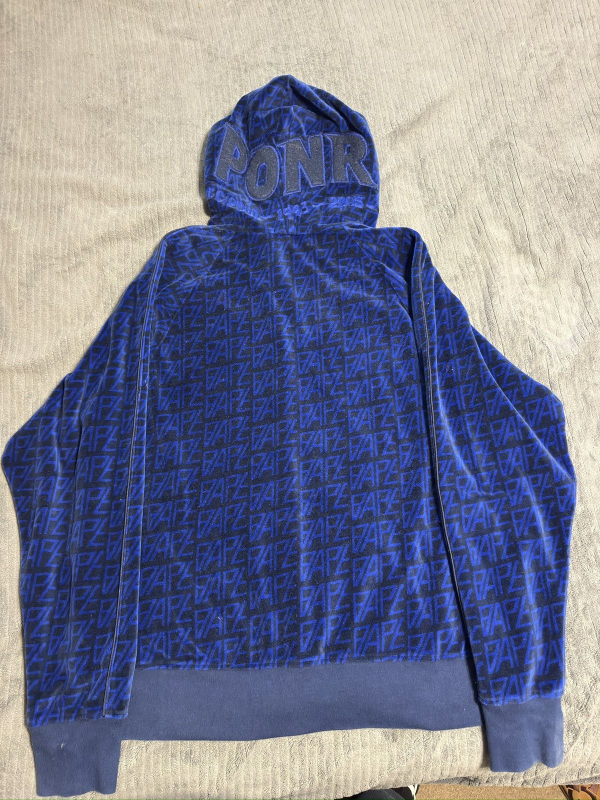 Bape BAPE Logo Monogram Velour Shark Full Zip Hoodie Navy Size L Size US L / EU 52-54 / 3 - 4 Thumbnail
