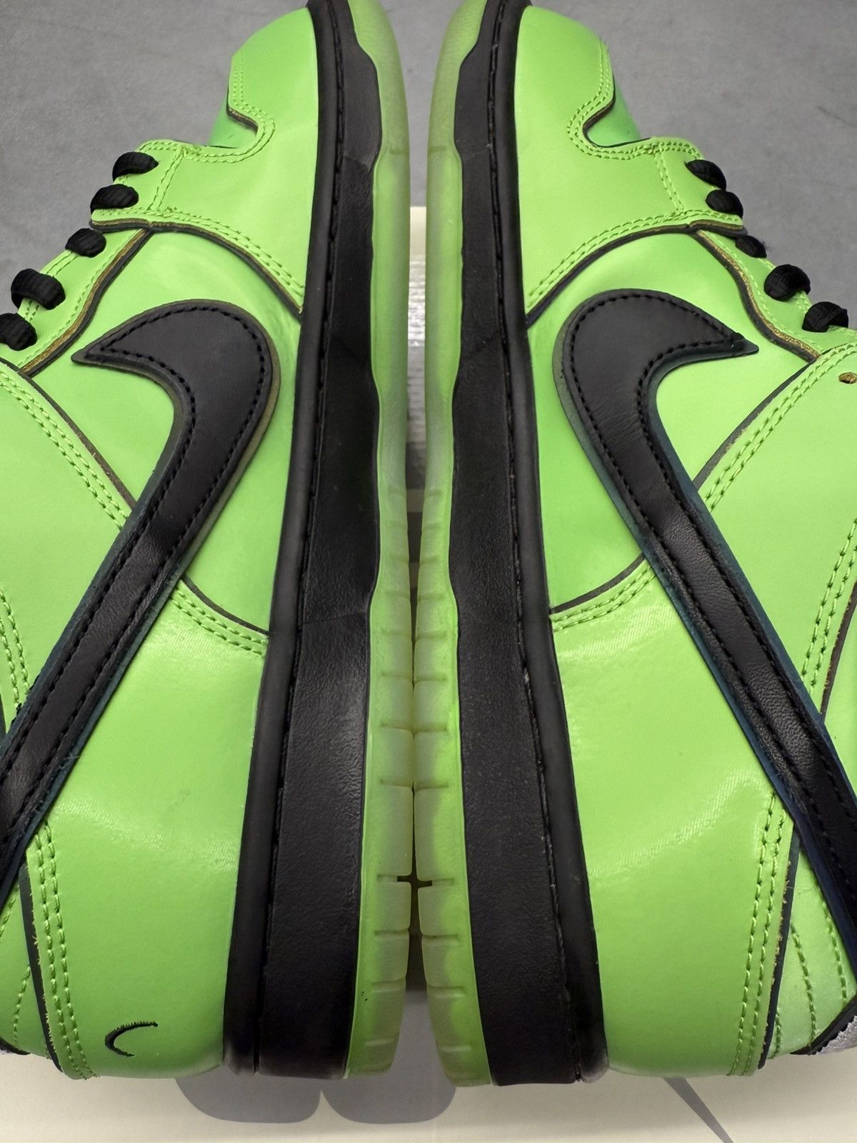 Nike 2023 Nike SB Dunk Low The Powerpuff Girls Buttercup Size US 10 / EU 43 - 4 Thumbnail