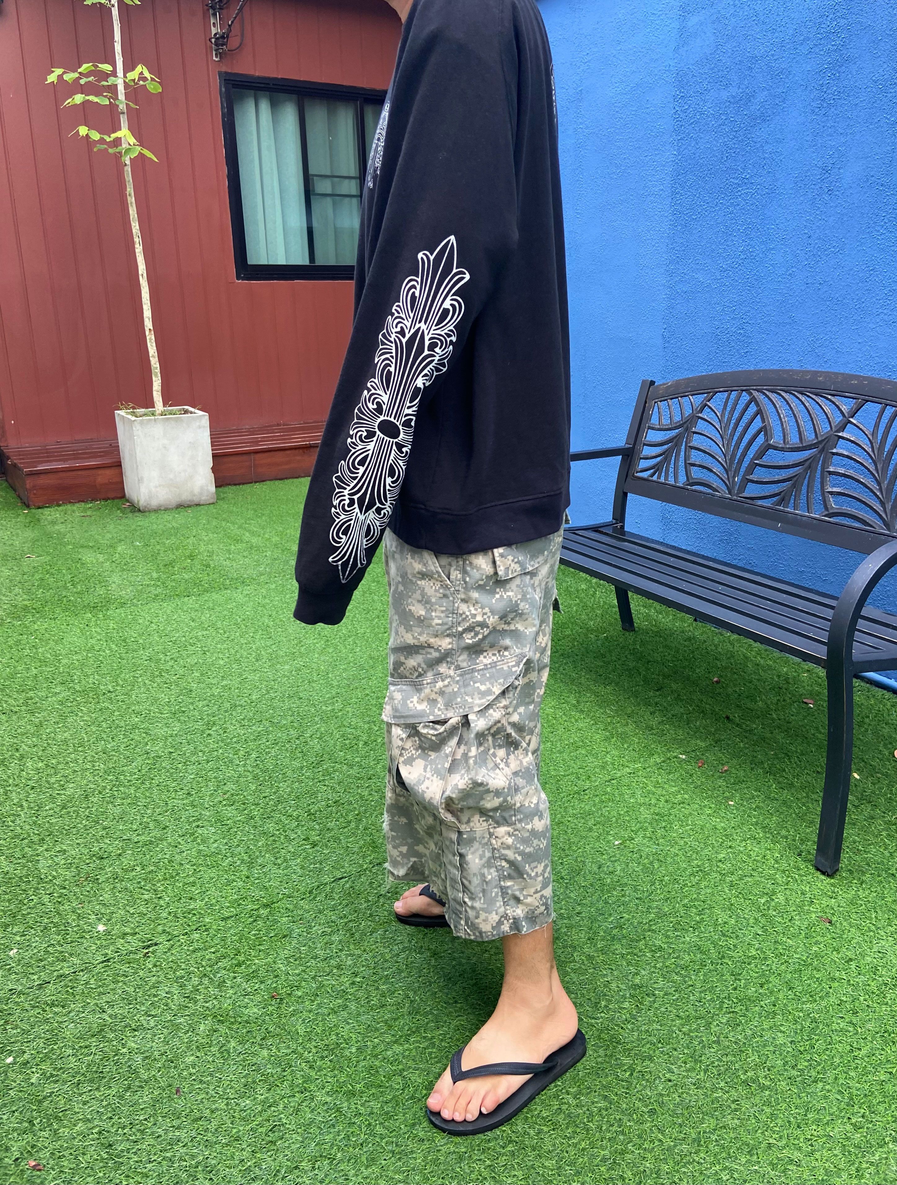 Vintage Vintage PIXELCAMO Cargo Shorts Size US 34 / EU 50 - 5 Thumbnail