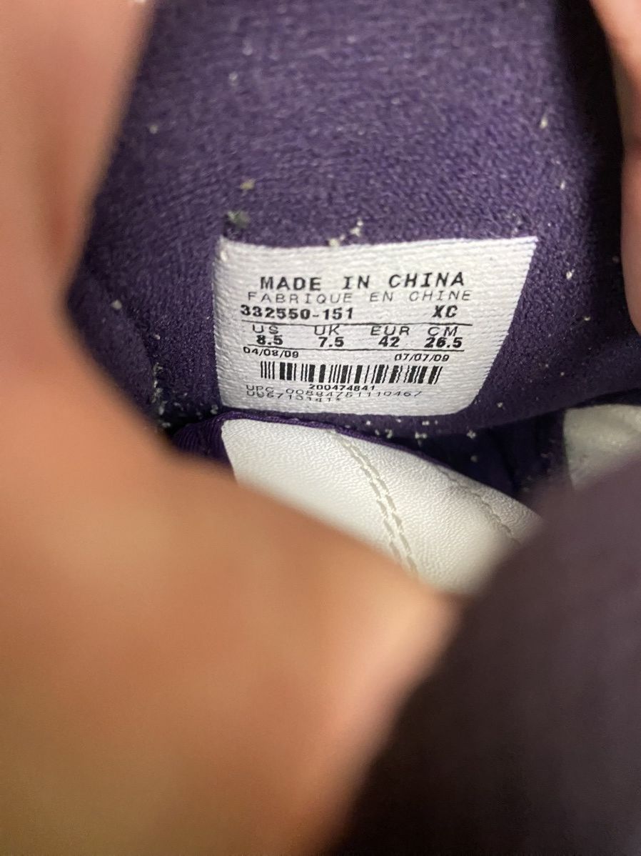 Jordan Brand Jordan 1 Retro High Grand Purple 2009 UK release Size 8.5US Size US 9.5 / EU 42-43 - 5 Thumbnail