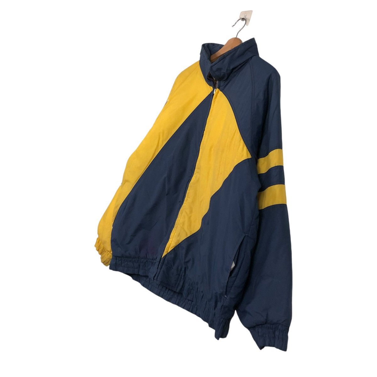 Japanese Brand 🔥VINTAGE BOMBER JACKET NOTRE DAME FIGHTING IRISH BIG LOGO Size US L / EU 52-54 / 3 - 4 Thumbnail