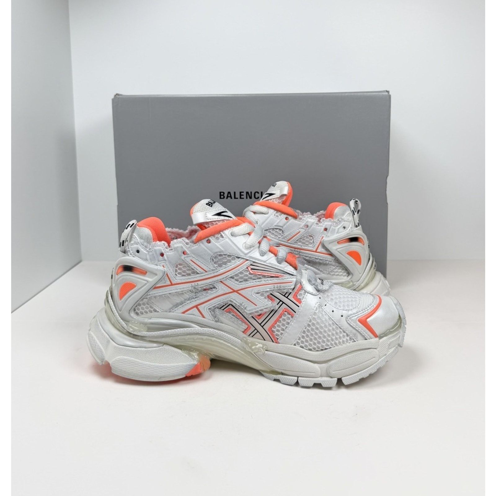 Balenciaga Size 40EU/7US - Balenciaga Runner White/Runner NEW Size US 7 / EU 40 - 7 Thumbnail