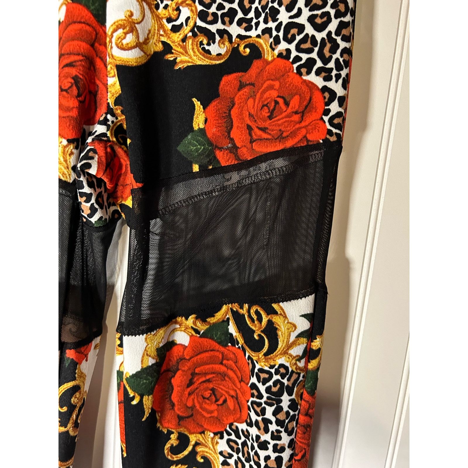 Other Jasmine Two Piece Jumper Outfit Roses & Gold Size Small Size 22" - 6 Thumbnail