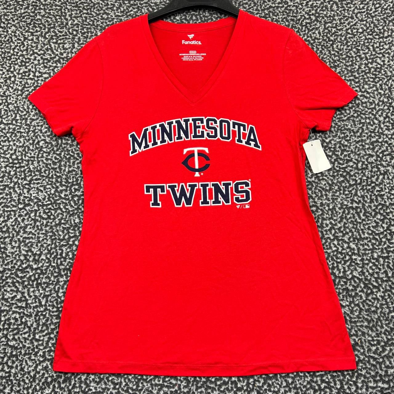 Other Minnesota Twins Shirt Women Medium Red Fanatics V-Neck New M Size M / US 6-8 / IT 42-44 - 1 Thumbnail