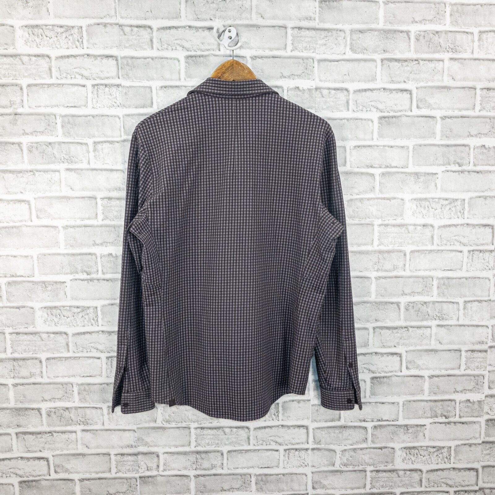 Lululemon Lululemon Commission shirt Lunar rock Black Granite Size US M / EU 48-50 / 2 - 2 Thumbnail