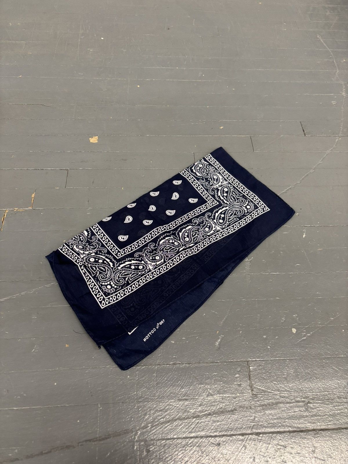 Vintage Vintage bandanna Size ONE SIZE - 2 Thumbnail