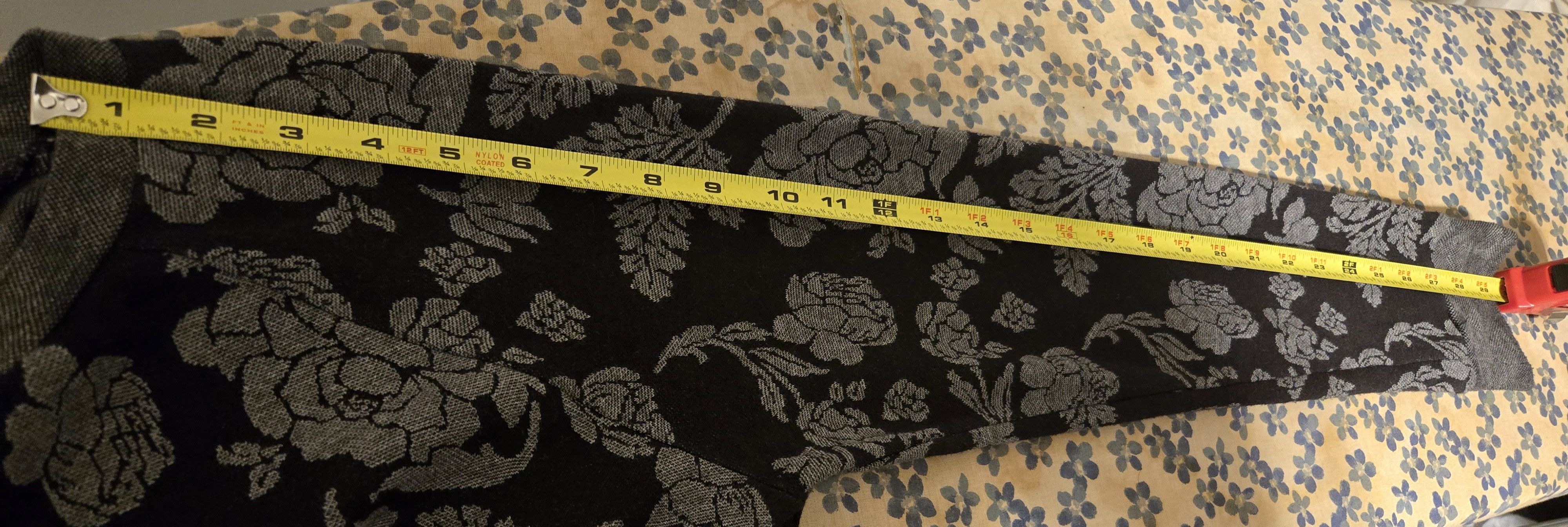 Old Navy Old Navy Floral Sweater Size US S / EU 44-46 / 1 - 9 Thumbnail