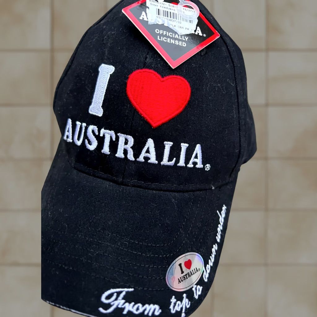 Vintage I Love Australia Embroidered Black Adjustable Cap Hat One Size | Men Mens Size ONE SIZE - 1 Thumbnail