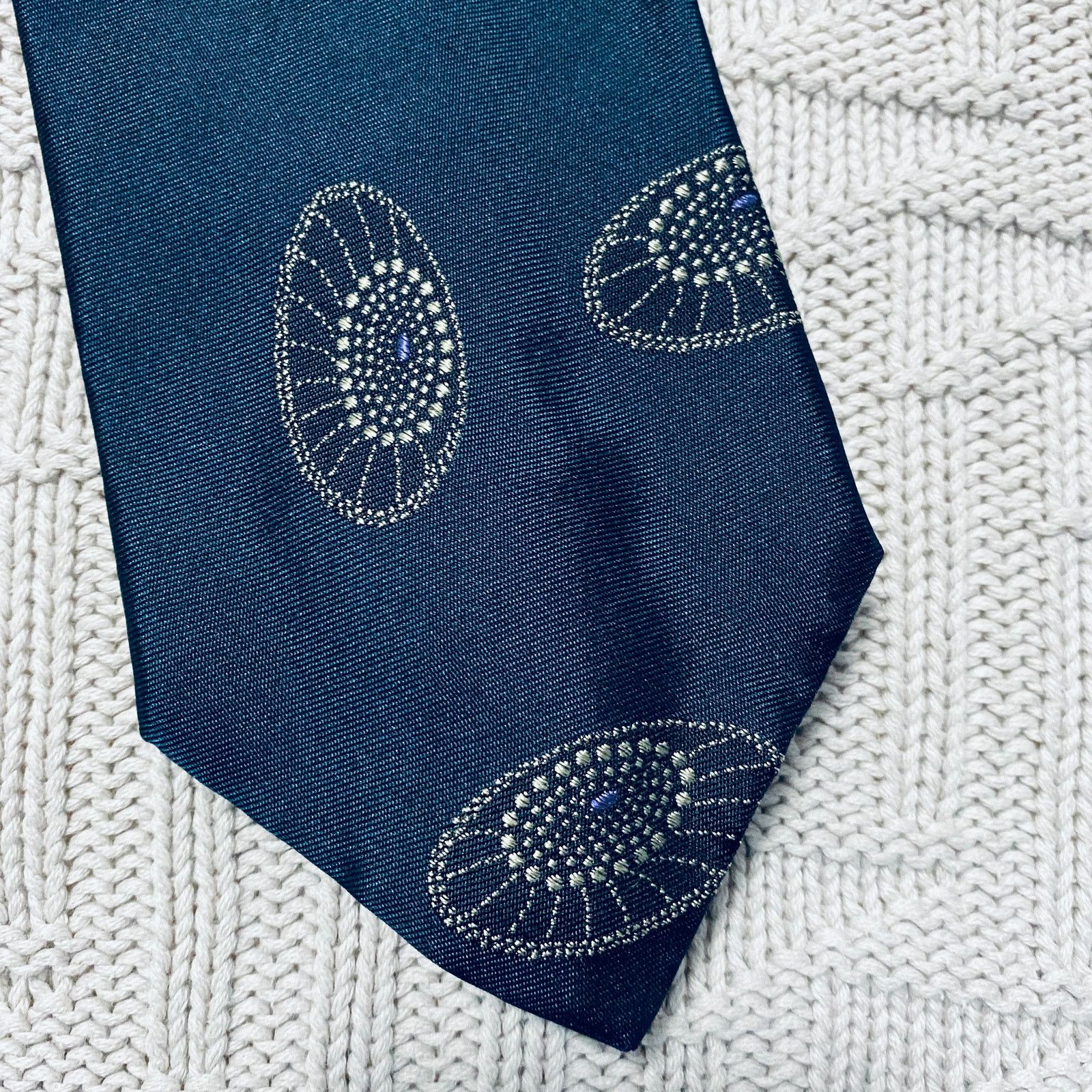 Hugo Boss Hugo Boss navy flying saucer silk tie Size ONE SIZE - 2 Thumbnail
