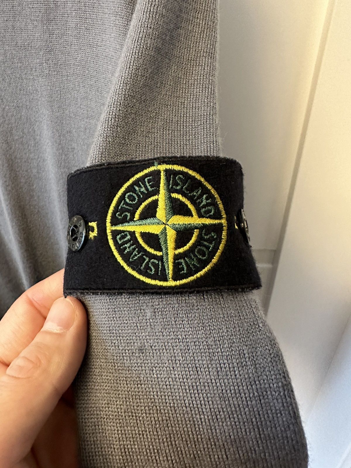 Stone Island Stone Island v neck wool jumper grey sweater Size US S / EU 44-46 / 1 - 5 Thumbnail
