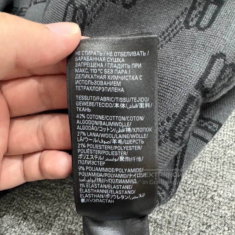 Balenciaga Balenciaga Lock full print sweater Size US M / EU 48-50 / 2 - 4 Thumbnail