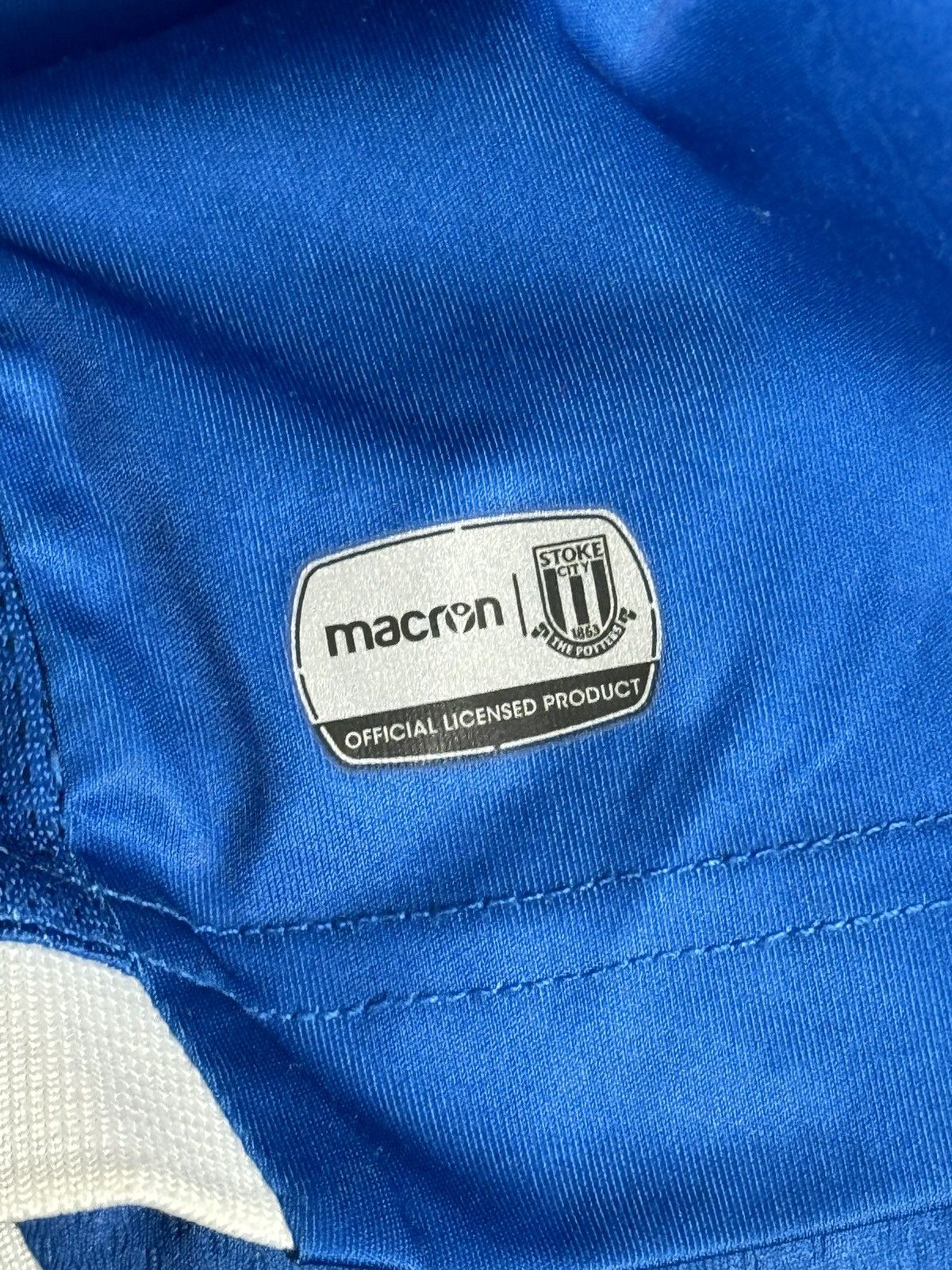 Macron Stoke City 17/18 Away Football Jersey Size US XL / EU 56 / 4 - 13 Thumbnail