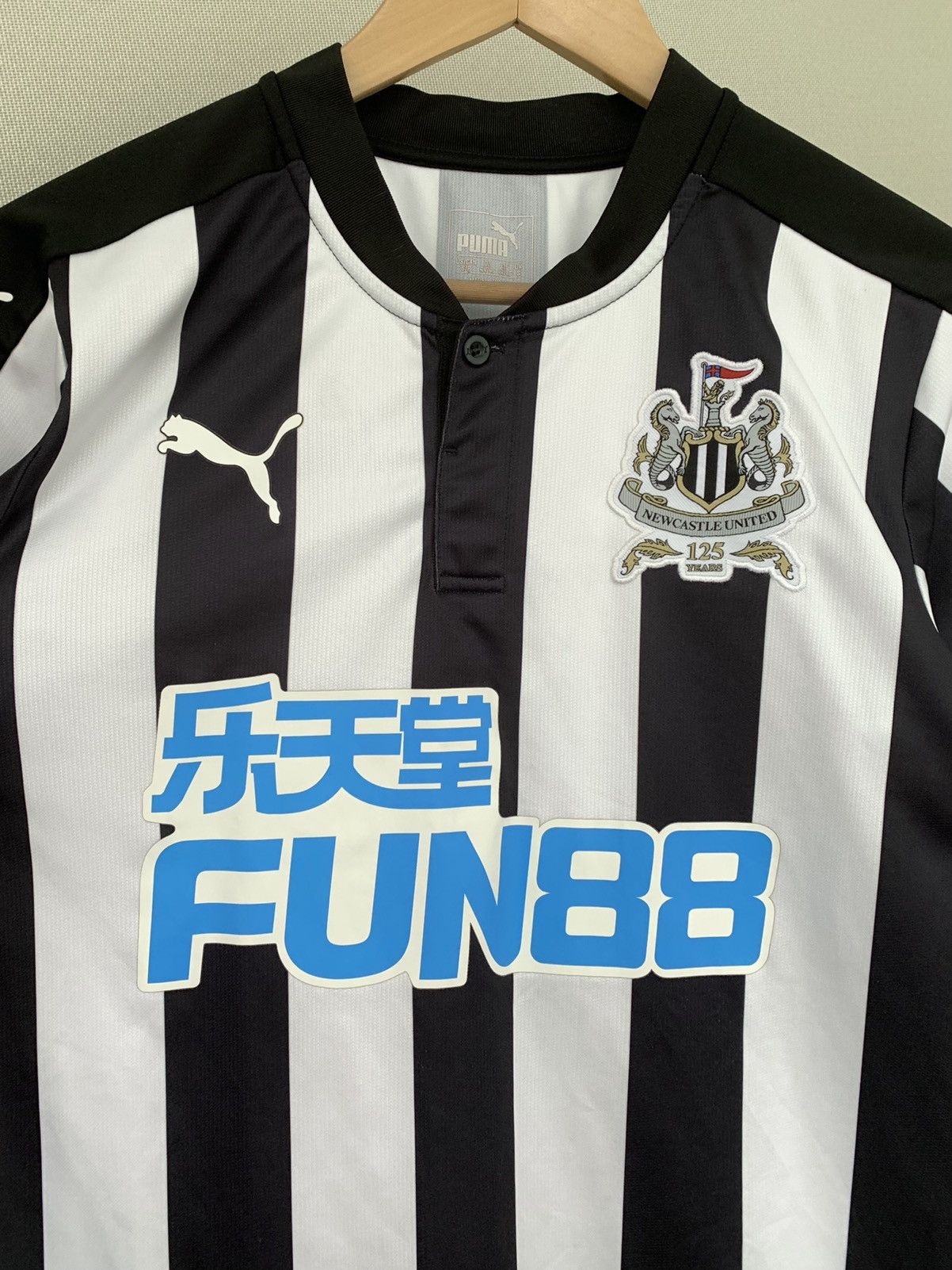 Puma Puma Newcastle United Shirt 125 Years Anniversary Size S Size US S / EU 44-46 / 1 - 7 Thumbnail