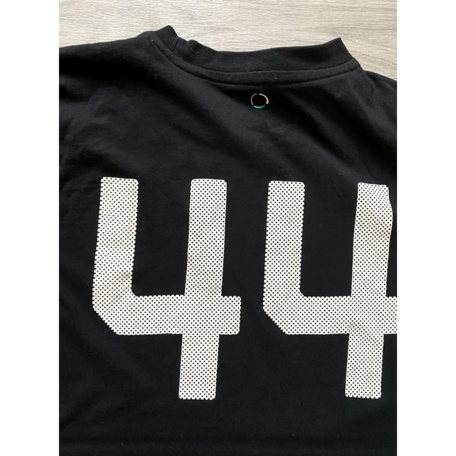 Mercedes-Benz Mercedes-Benz F1 T-Shirt Mens L Black Short Sleeve 44 Petronas Hamilton AMG Racing Shirt Size US L / EU 52-54 / 3 - 6 Thumbnail