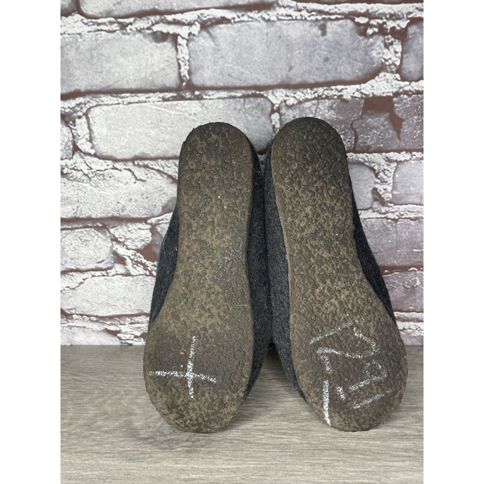 Tory Burch Tory Burch Billy Charcoal Gray Wool Logo Lamb Fur Slipper Fl Size US 6 / IT 36 - 16 Thumbnail