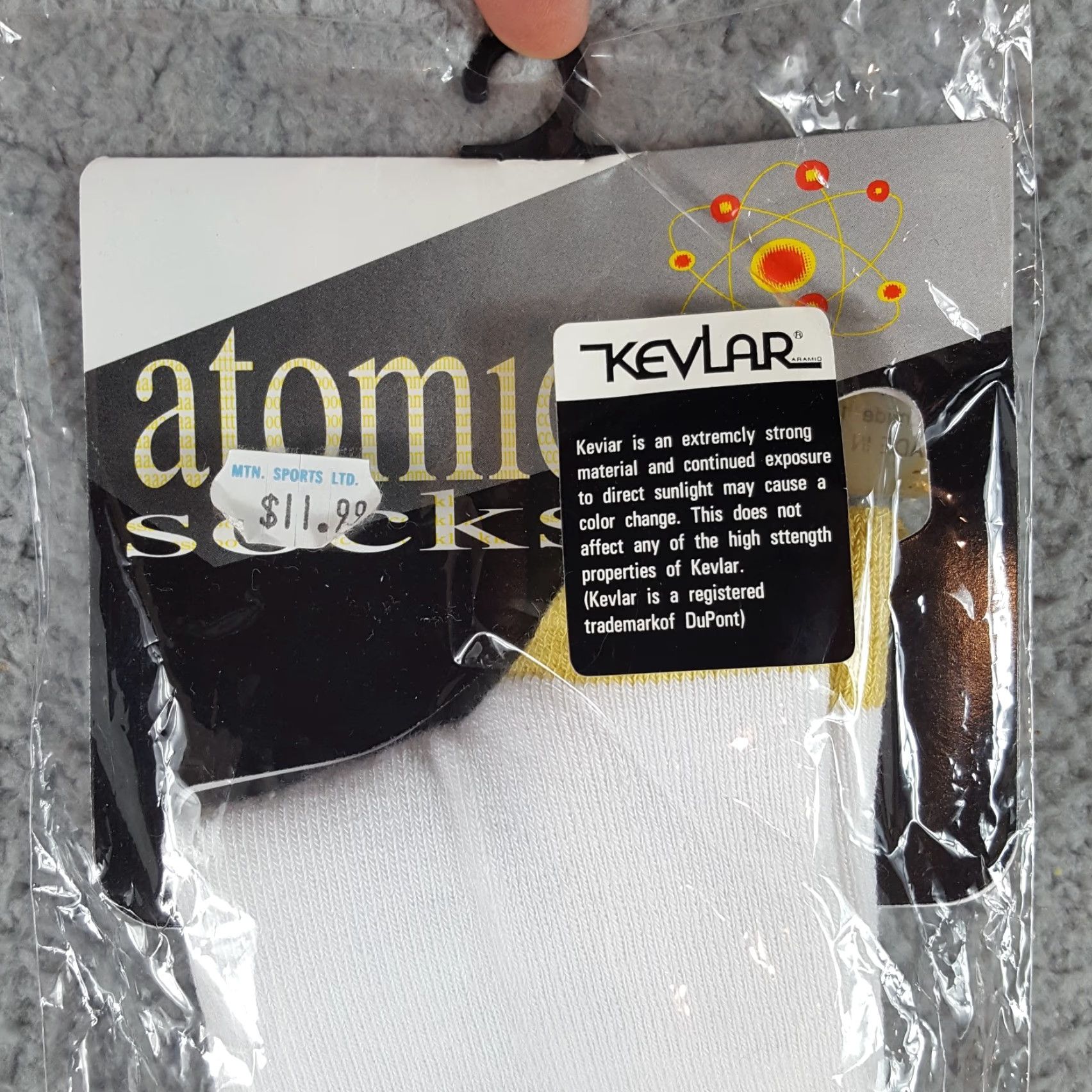 Vintage VINTAGE Atomic Kelvar Socks – Men’s Crew Sock, Mid Calf, Hiking, Size 10-13, White, Made in Japan, Winter/Casual, Prism Brand Size ONE SIZE - 2 Thumbnail