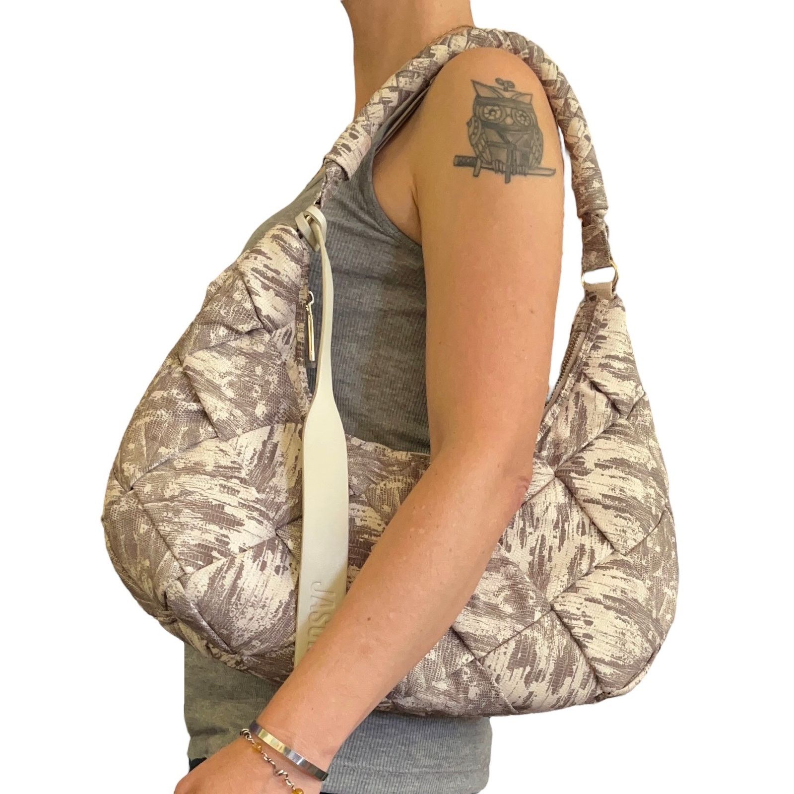 Jason Wu NWOT Jason Wu Dylan Woven Ivory Lizard Print Shoulder Bag Size ONE SIZE - 10 Thumbnail