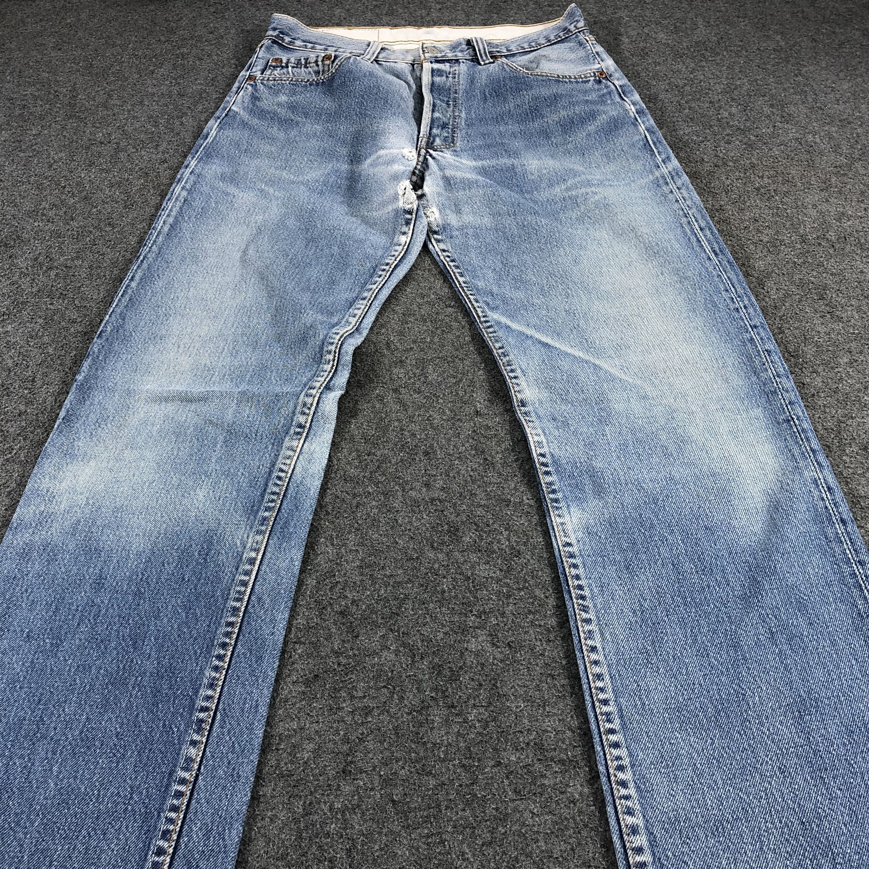 Levi's Vintage 80s Light Wash Levis 501 Jeans-JM1422 Size US 29 - 3 Thumbnail