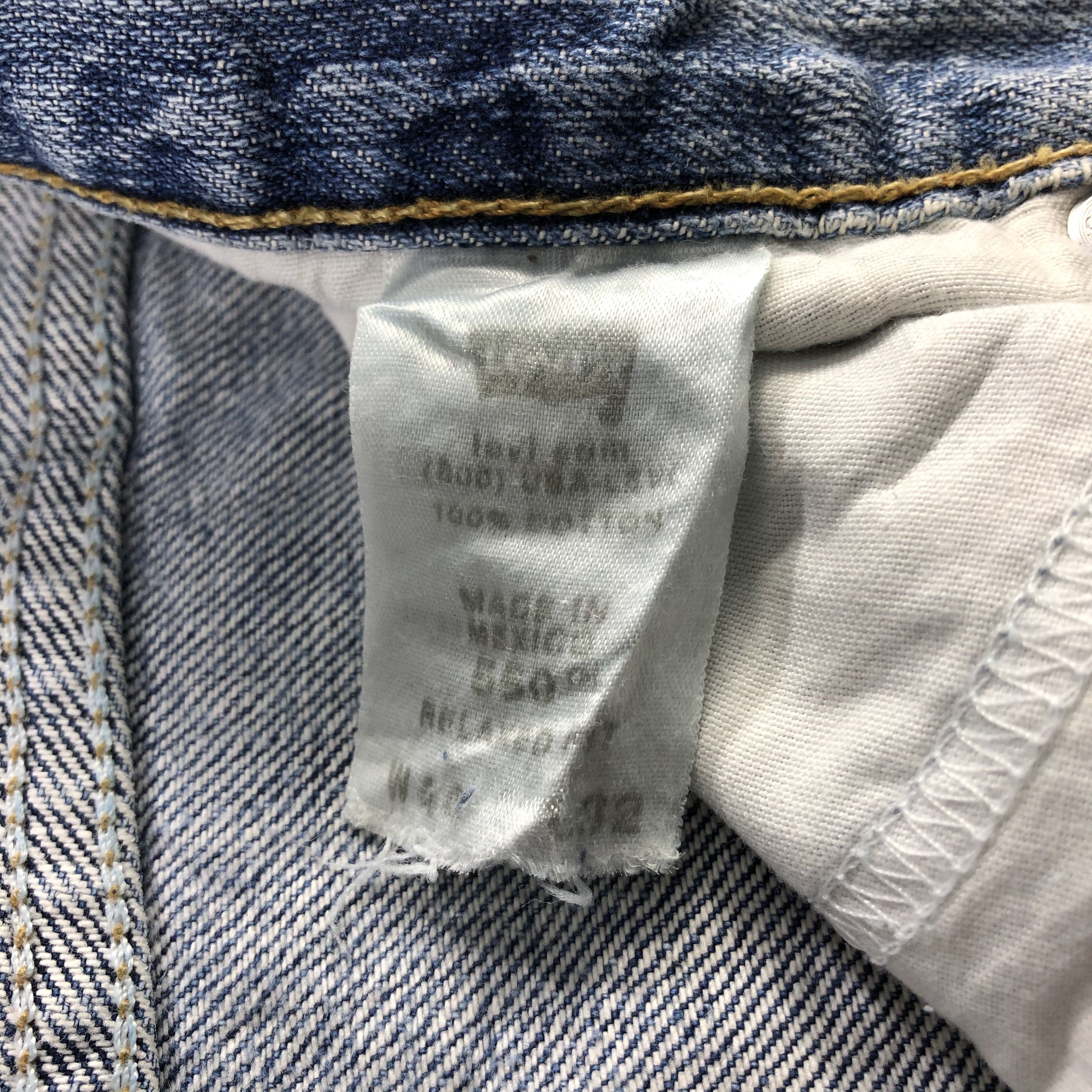 Levi's Vintage Blue Wash Levis 550 Jeans-J2067 Size US 43 - 14 Thumbnail