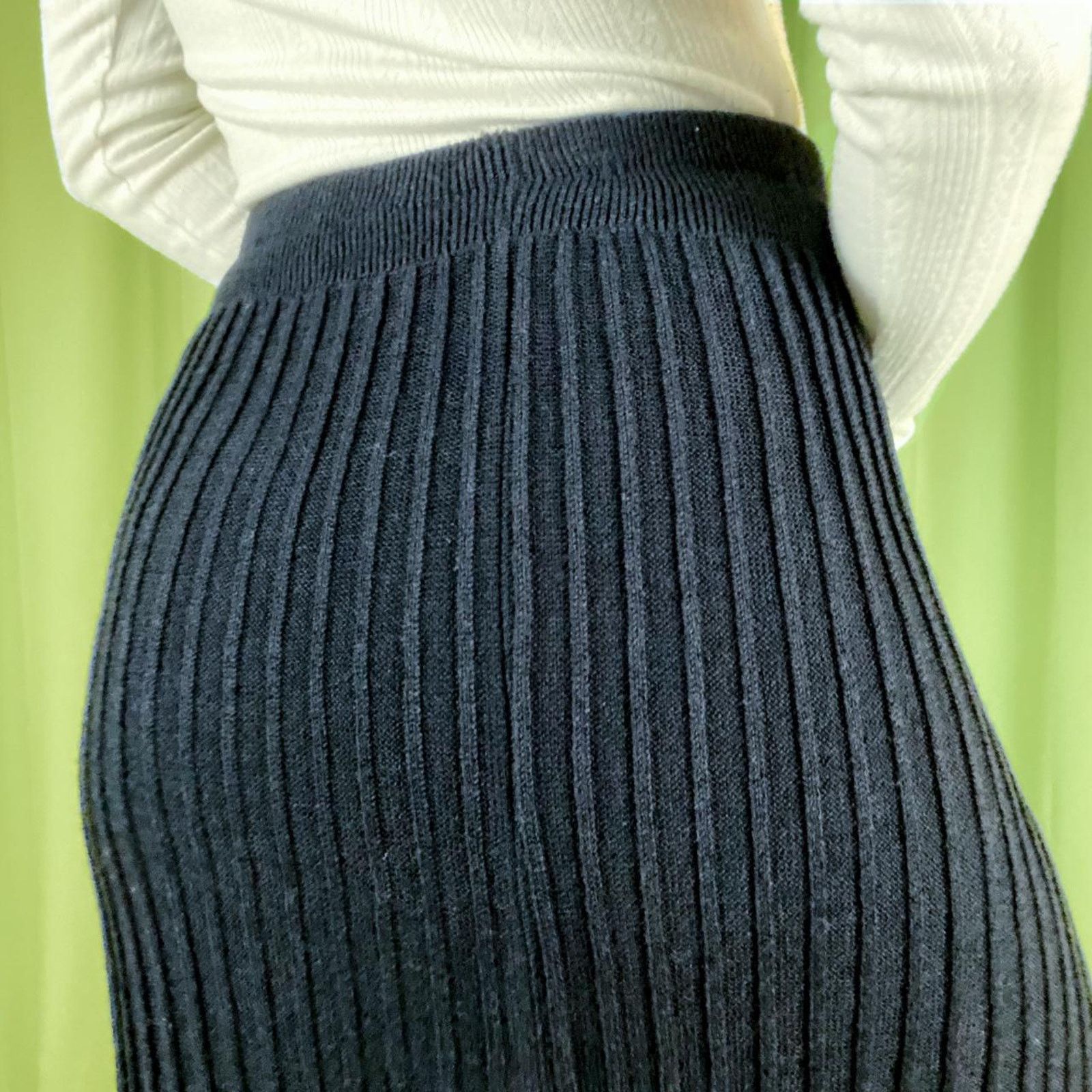Vintage 80s Vintage Black Stretchy Rib Knit Midi Skirt Size 29" - 2 Thumbnail