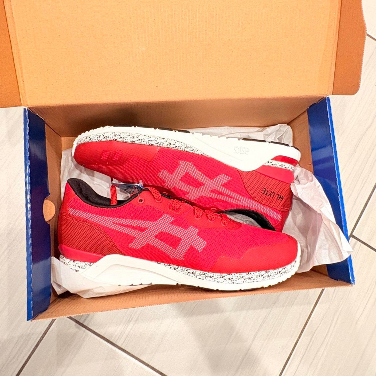 Asics Asics Gel Lyte 2301 Red White Size US 8.5 / EU 41-42 - 5 Thumbnail