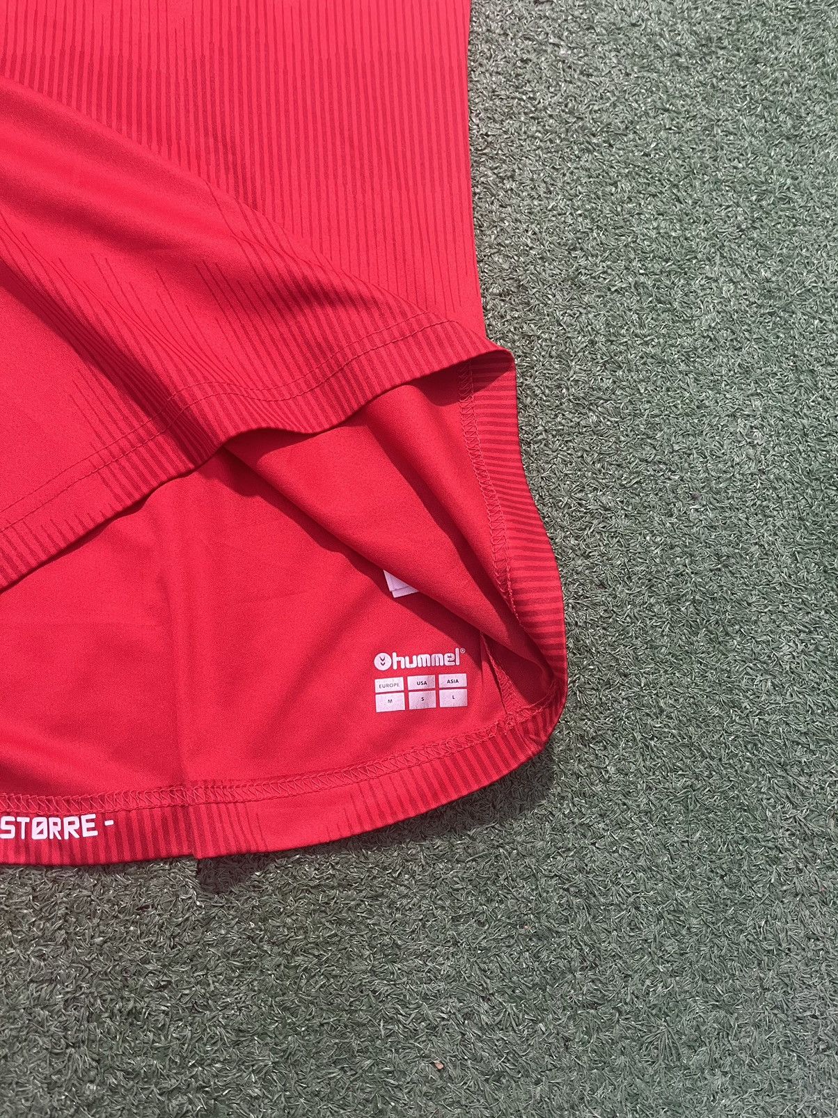Hummel Dennmark Soccer Jersey Hummel Size US M / EU 48-50 / 2 - 4 Thumbnail